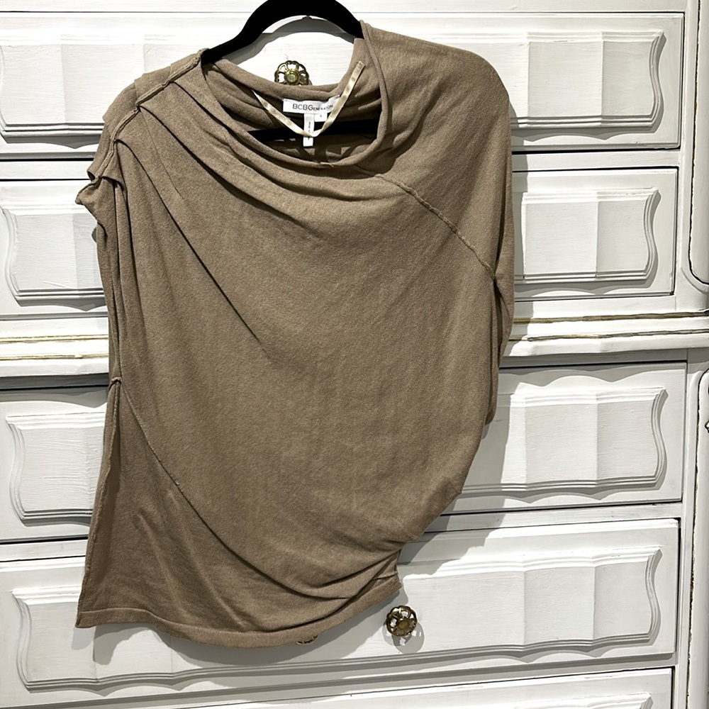 Bcbgeneration Super Soft And Comfy Asymmetrical S… - image 1